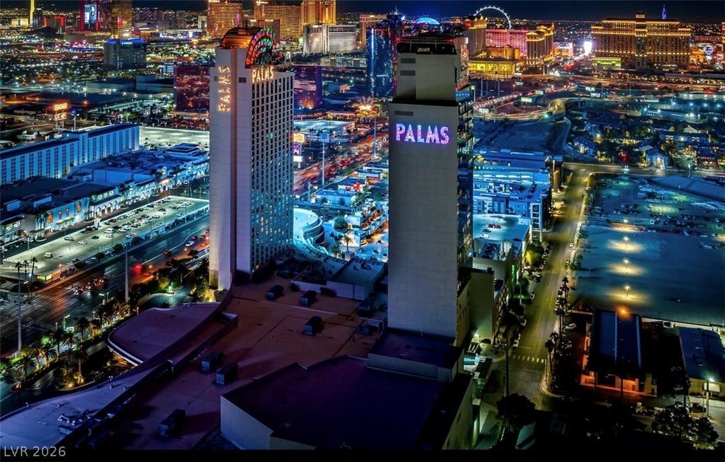 Image 2 of property listing at 4381 West Flamingo Road 1922, Las Vegas, NV 89103