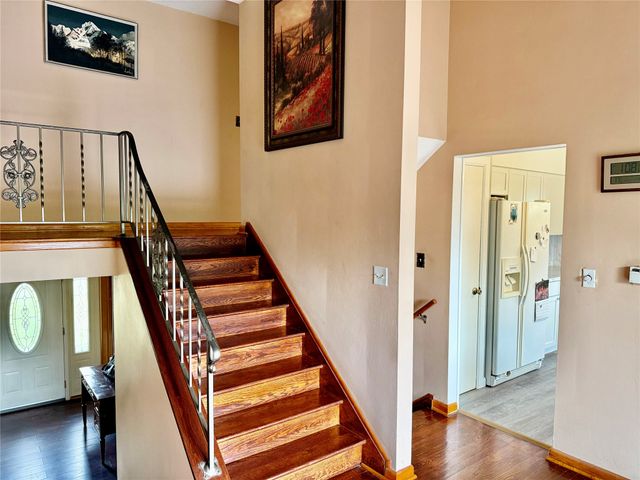 1664 SKYLINE Drive, Erie, PA 16509