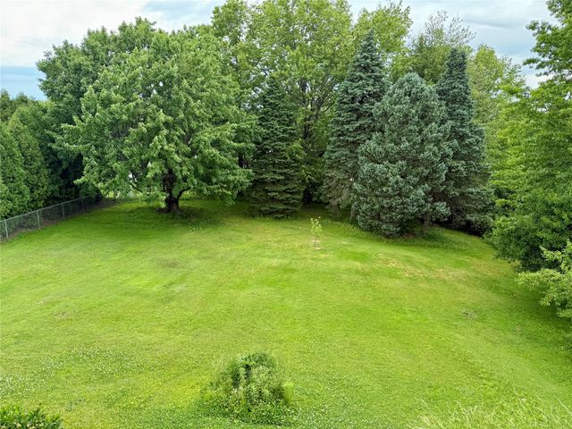 1664 SKYLINE Drive, Erie, PA 16509