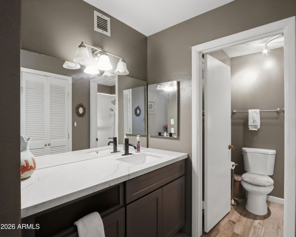 903 W Glendale Avenue 8, Phoenix, AZ 85021