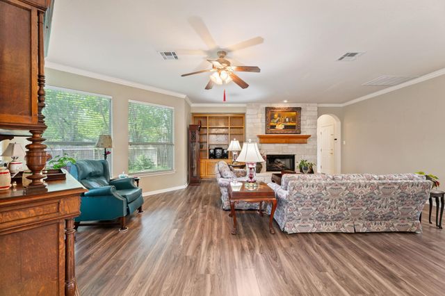 2907 Briona Wood LN, Cedar Park, TX 78613