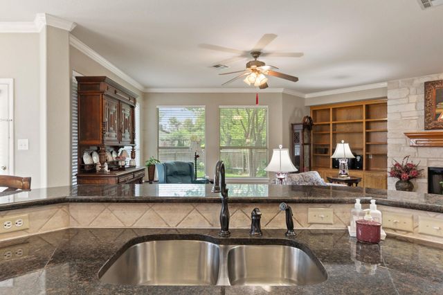 2907 Briona Wood LN, Cedar Park, TX 78613