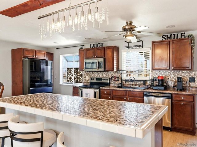 4501 E 121st Pl, Thornton, CO 80241