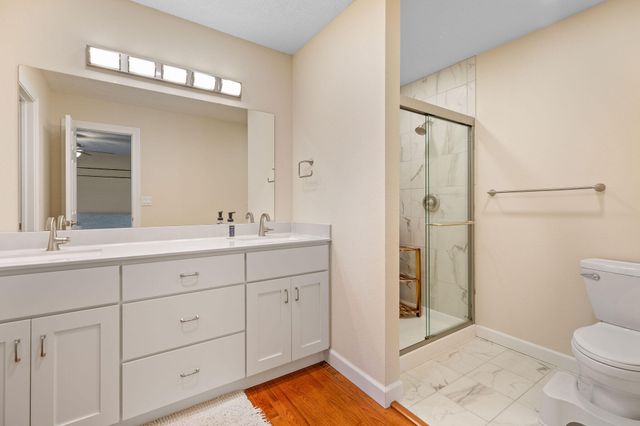 8206 Oakmont Drive, Nixa, MO 65714