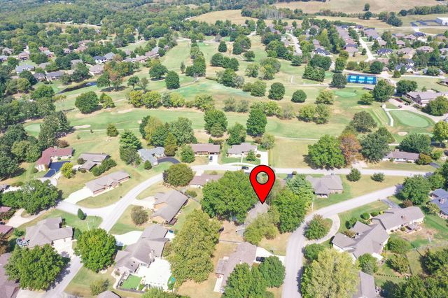 8206 Oakmont Drive, Nixa, MO 65714
