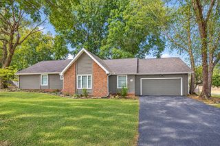 8206 Oakmont Drive, Nixa, MO 65714