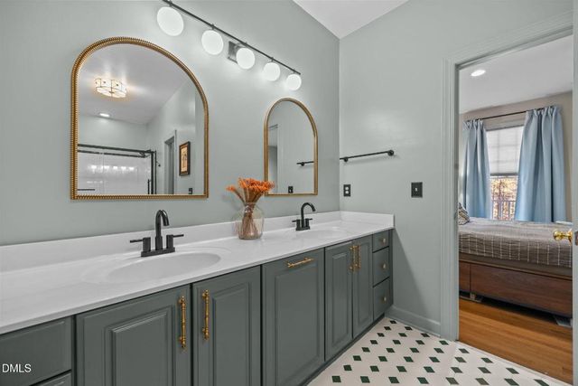 205 Cobblestone Drive, Chapel Hill, NC 27516