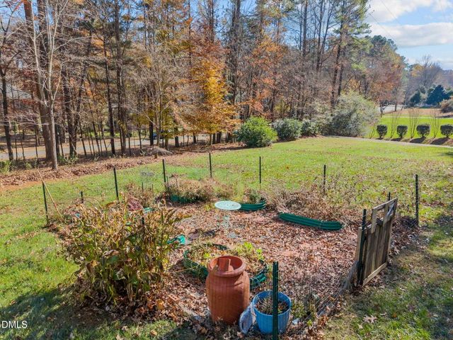 205 Cobblestone Drive, Chapel Hill, NC 27516