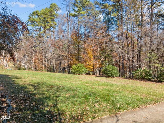 205 Cobblestone Drive, Chapel Hill, NC 27516