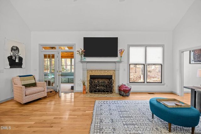 205 Cobblestone Drive, Chapel Hill, NC 27516