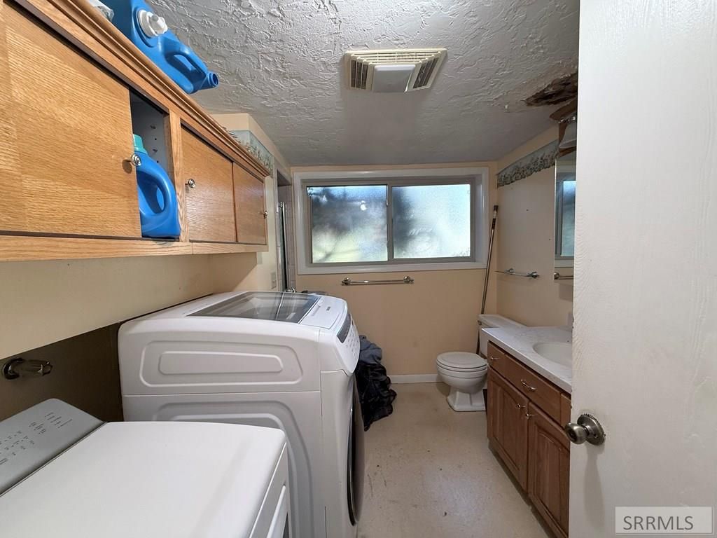 Image 16 of property listing at 1688 Parley Street, Idaho Falls, ID 83404