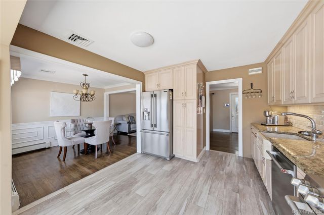 453 2nd Avenue, Massapequa Park, NY 11762
