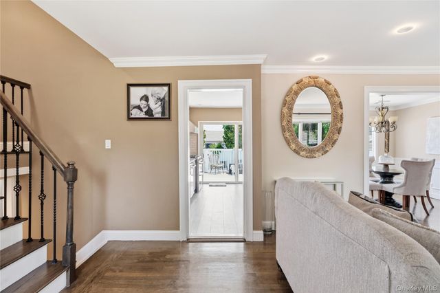 453 2nd Avenue, Massapequa Park, NY 11762