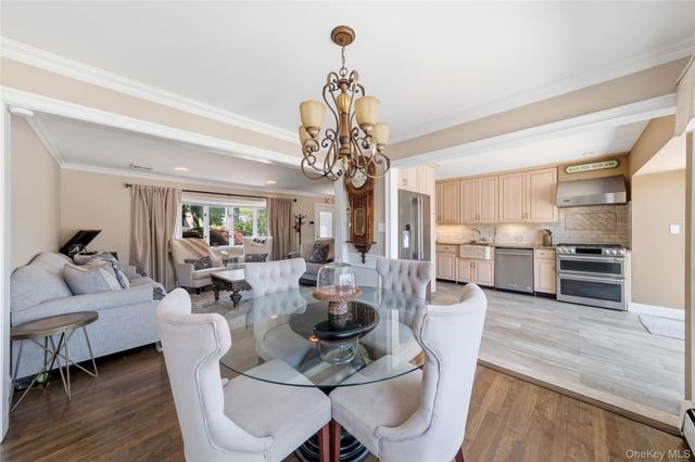 453 2nd Avenue, Massapequa Park, NY 11762