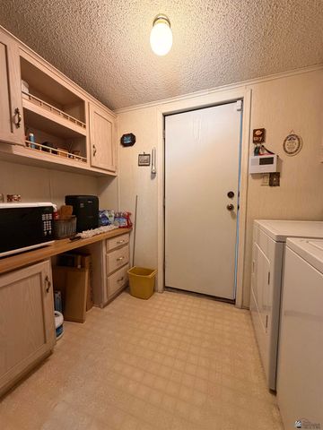 845 W Desert View Ln, Yuma, AZ 85365