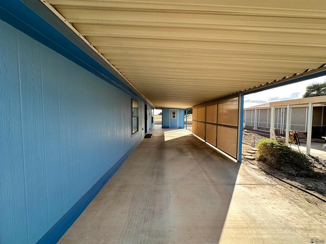 845 W Desert View Ln, Yuma, AZ 85365