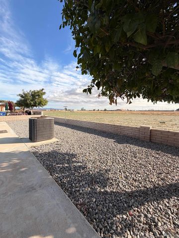 845 W Desert View Ln, Yuma, AZ 85365