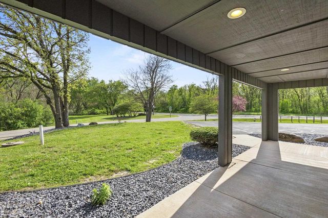 5416 N County Road H, Janesville, WI 53548