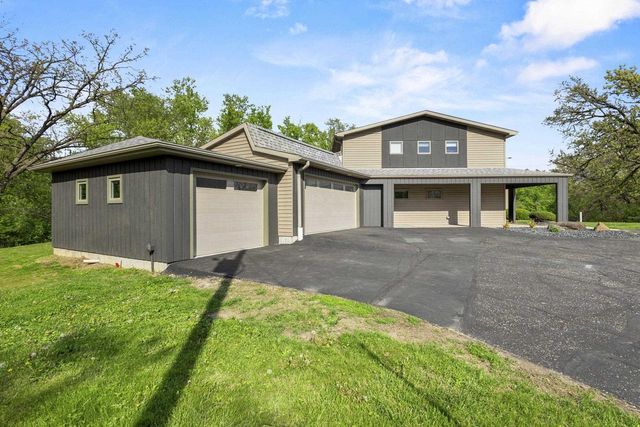 5416 N County Road H, Janesville, WI 53548