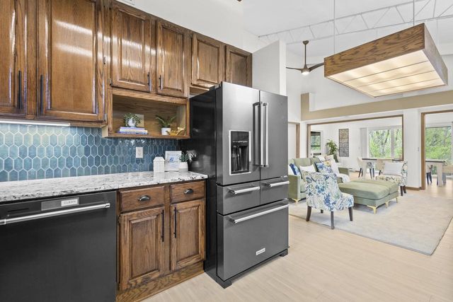 5416 N County Road H, Janesville, WI 53548