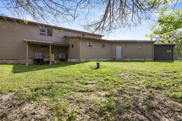 5416 N County Road H, Janesville, WI 53548