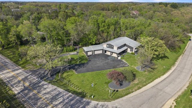 5416 N County Road H, Janesville, WI 53548