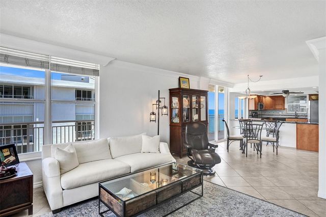 1051 Hillsboro Mile 809E, Hillsboro Beach, FL 33062