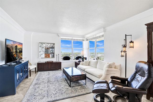 1051 Hillsboro Mile 809E, Hillsboro Beach, FL 33062