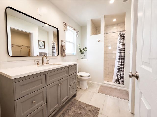 7210 8TH AVENUE LOOP W, Bradenton, FL 34209