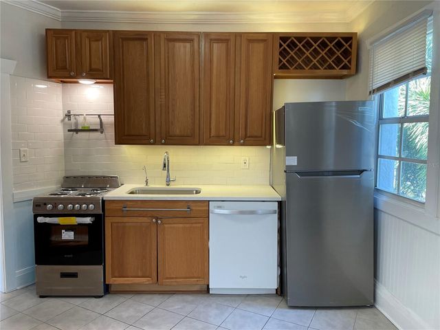 2305 W TEXAS AVENUE 3, Tampa, FL 33629