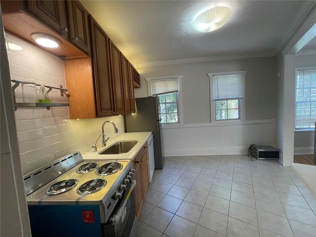 2305 W TEXAS AVENUE 3, Tampa, FL 33629