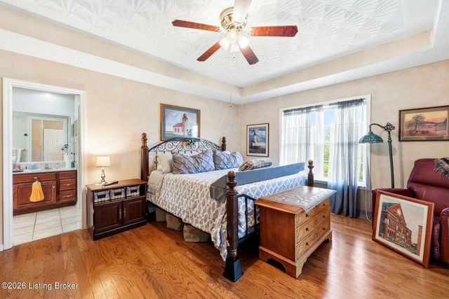 48 Hunters Trace, Taylorsville, KY 40071