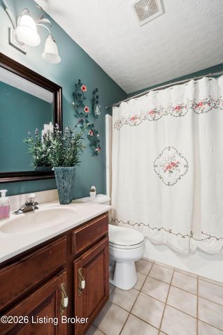 48 Hunters Trace, Taylorsville, KY 40071