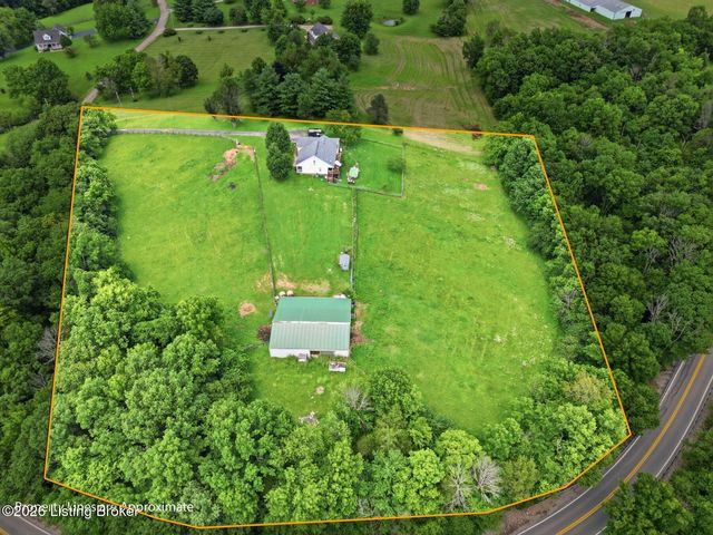 48 Hunters Trace, Taylorsville, KY 40071