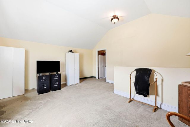48 Hunters Trace, Taylorsville, KY 40071