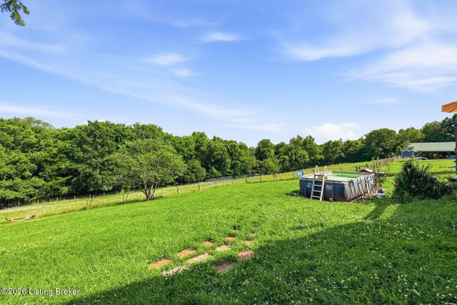 48 Hunters Trace, Taylorsville, KY 40071