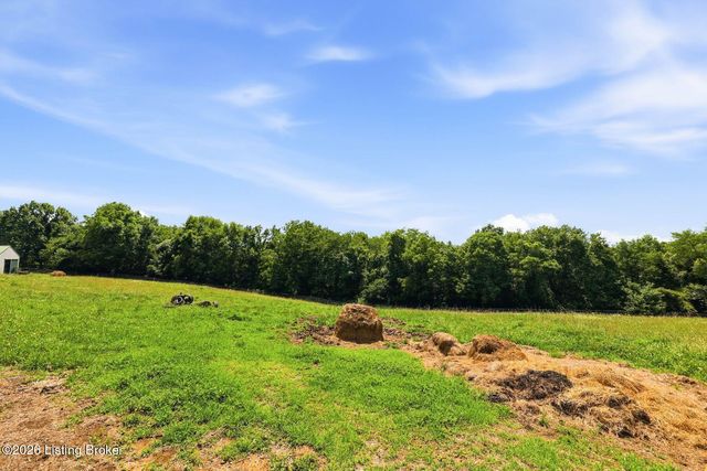 48 Hunters Trace, Taylorsville, KY 40071