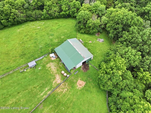 48 Hunters Trace, Taylorsville, KY 40071
