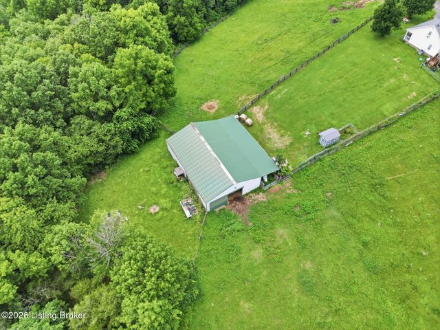 48 Hunters Trace, Taylorsville, KY 40071