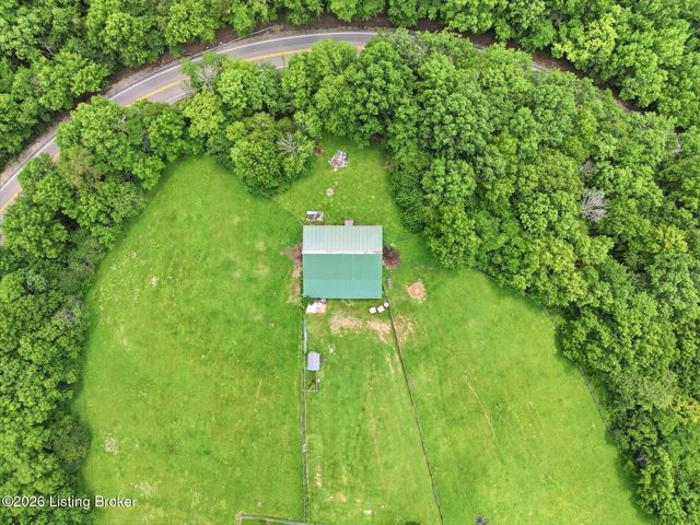 48 Hunters Trace, Taylorsville, KY 40071