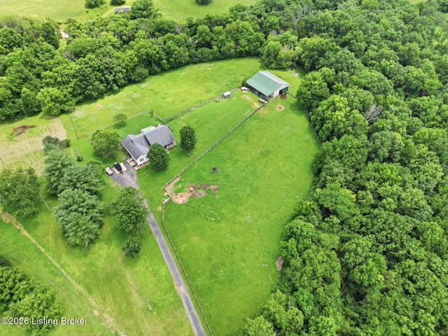 48 Hunters Trace, Taylorsville, KY 40071