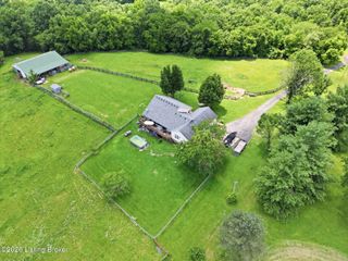 48 Hunters Trace, Taylorsville, KY 40071