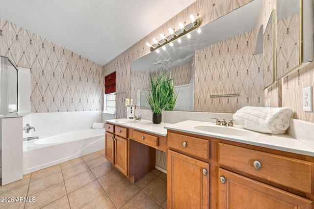 11328 E PETERSON Avenue, Mesa, AZ 85212