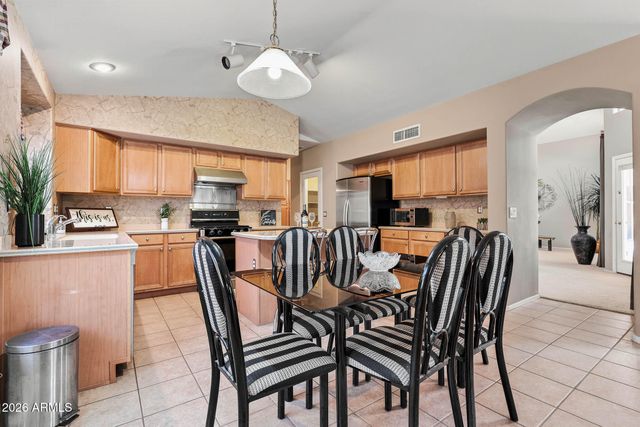 11328 E PETERSON Avenue, Mesa, AZ 85212