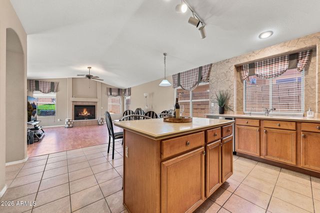 11328 E PETERSON Avenue, Mesa, AZ 85212