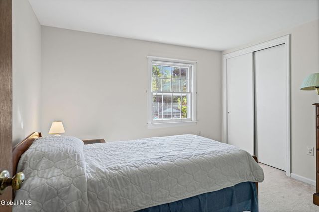 21 Laury Lane, Glenville, NY 12302