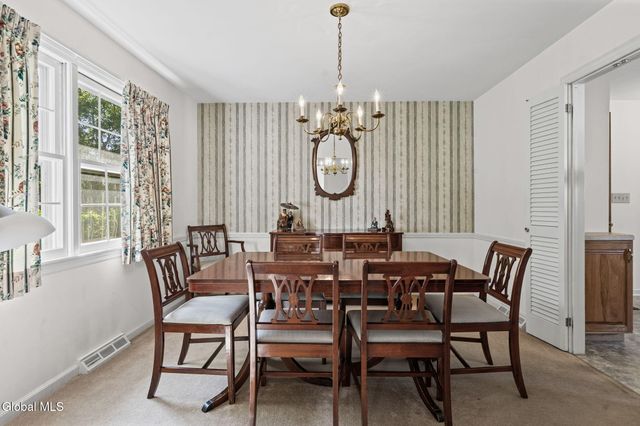 21 Laury Lane, Glenville, NY 12302