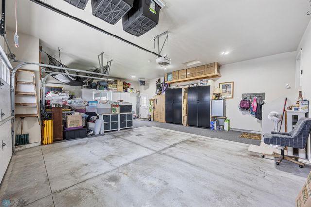 2548 Golden Valley Parkway S, Fargo, ND 58104