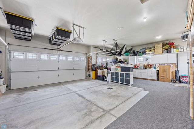 2548 Golden Valley Parkway S, Fargo, ND 58104
