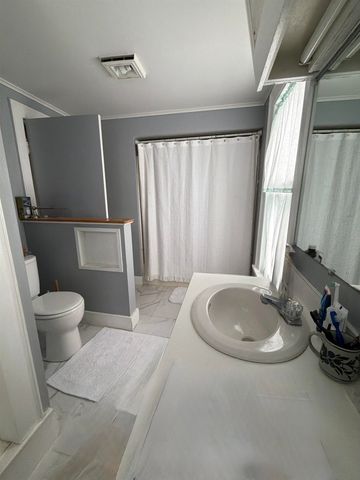 107 Killington Avenue, Rutland City, VT 05701